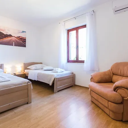 Charming And Comfortable - Classic Double 아파트 *